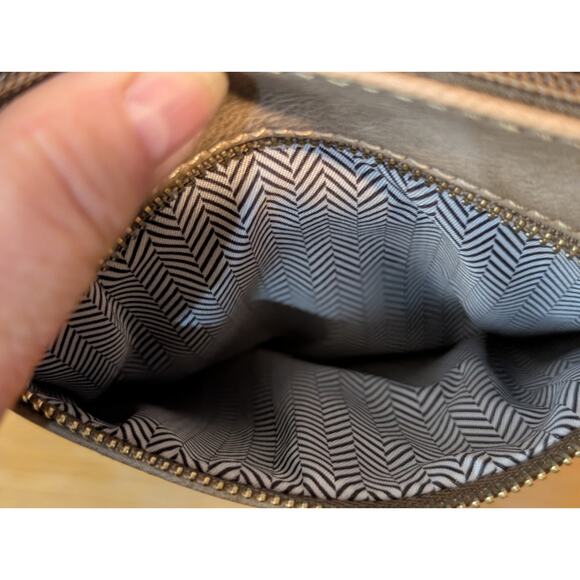 Beige Cross Body Faux Leather Compartment Purse - Picture 7 of 16